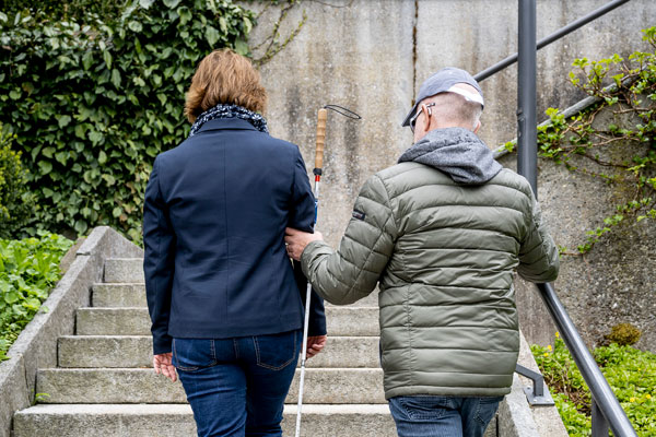 Menschen Mit Behinderungen Nach Erreichen Des Ahv Alters Szblind